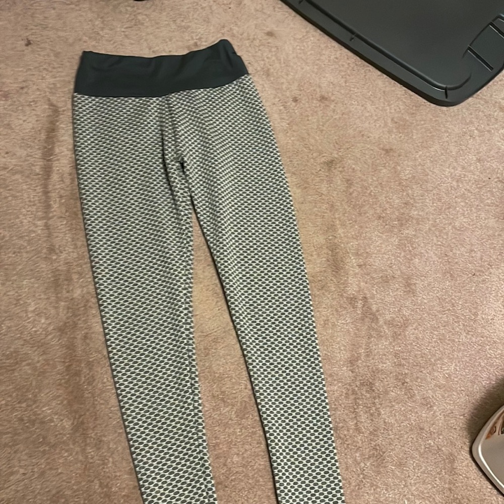 Leggings small